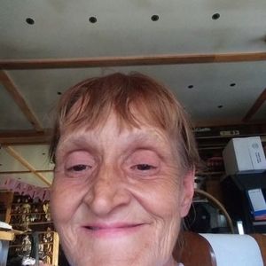 Meet your Posher, Edna